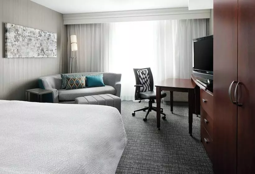 ホテル Courtyard By Marriott Omaha Aksarben Village