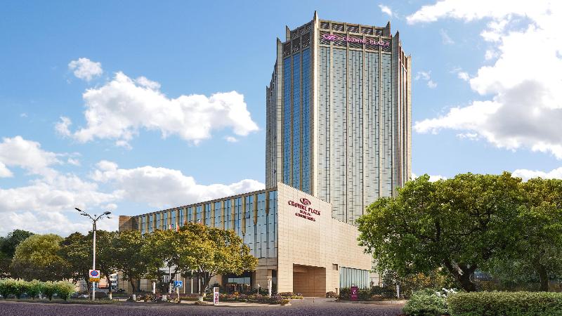 Отель Crowne Plaza Zhenjiang, An Ihg