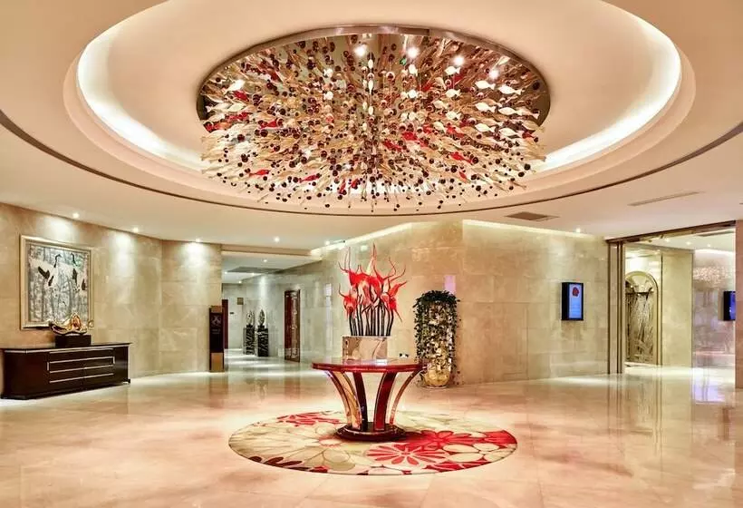 Отель Crowne Plaza Zhenjiang, An Ihg