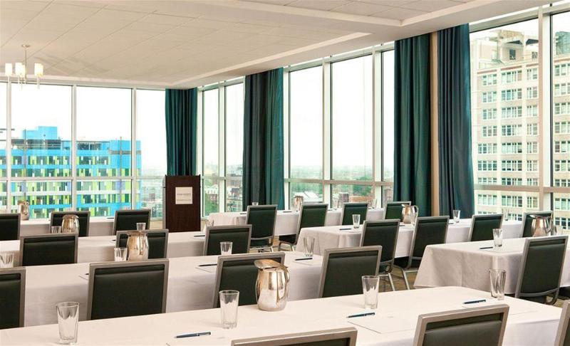 هتل Four Points Philadelphia City Center