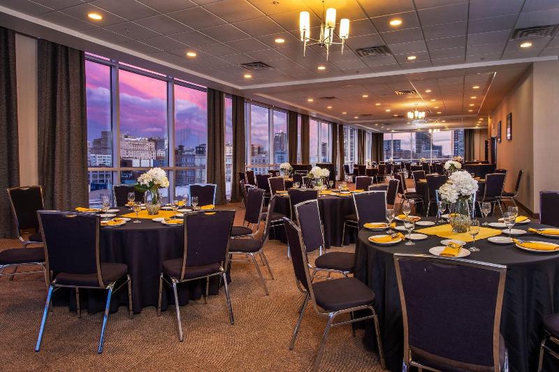 هتل Four Points Philadelphia City Center