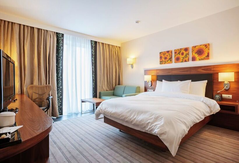 هتل Hilton Garden Inn Krasnodar