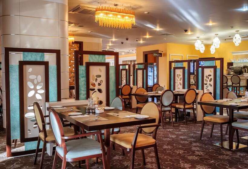 هتل Hilton Garden Inn Krasnodar