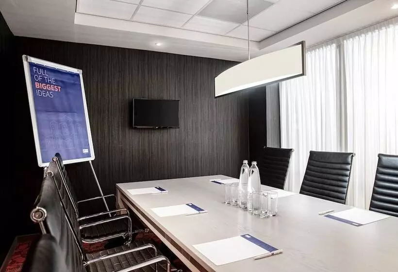 Hotel Holiday Inn Express The Hague   Parliament, An Ihg