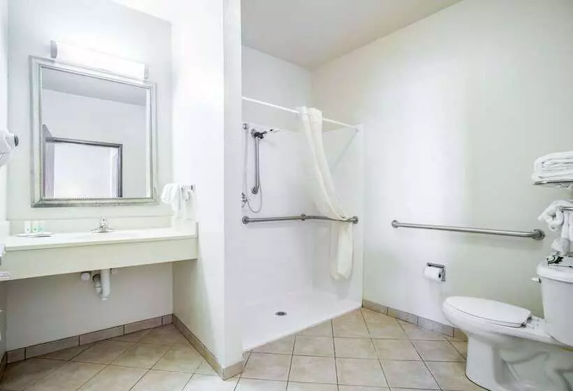 ホテル Quality Inn Parsons North