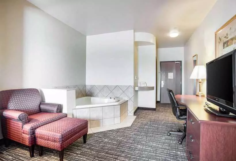 Otel Quality Inn Parsons North