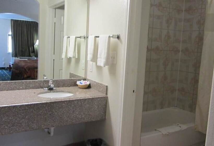 فندق Regency Inn