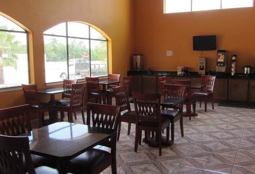 فندق Regency Inn