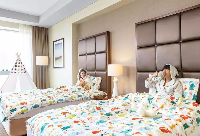 هتل Swissôtel Al Ghurair Dubai