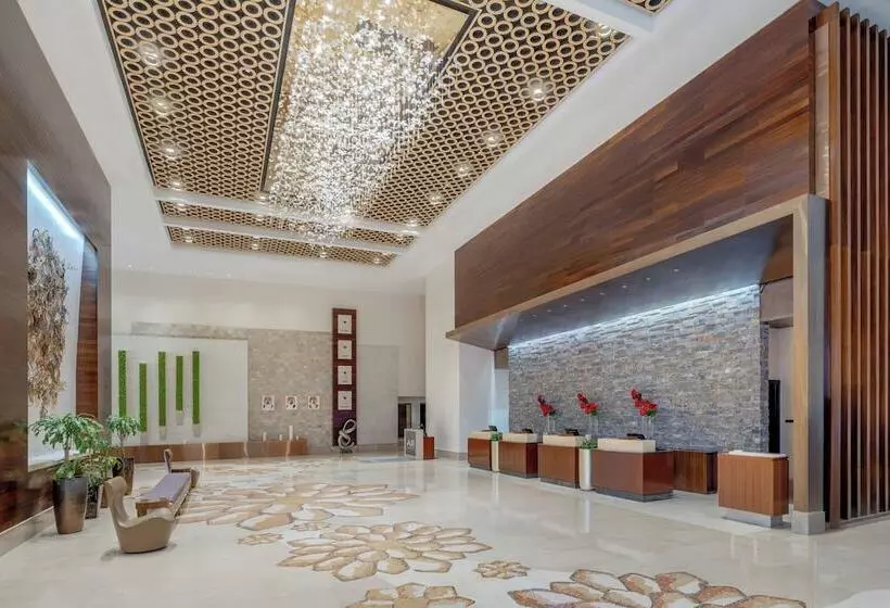 هتل Swissôtel Al Ghurair Dubai