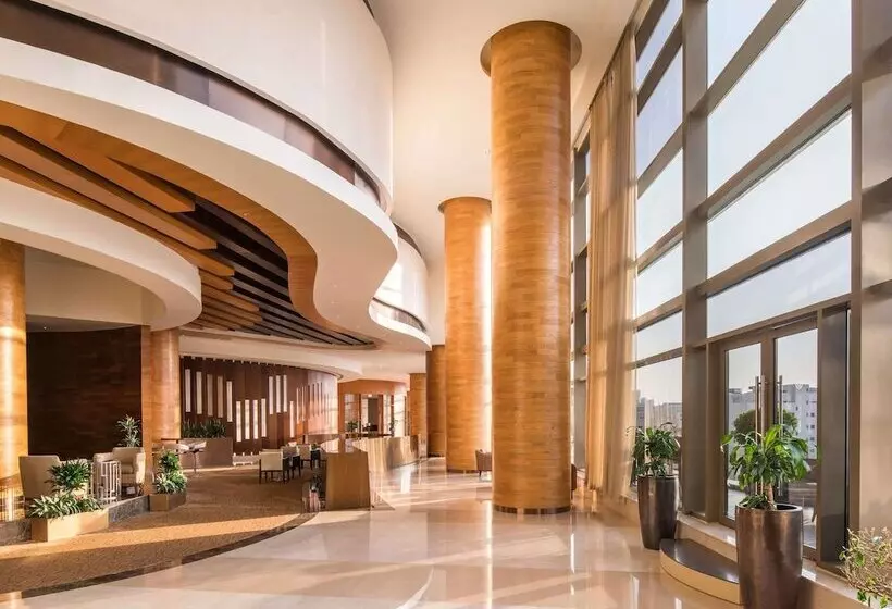 هتل Swissôtel Al Ghurair Dubai