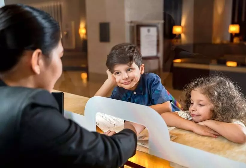هتل Swissôtel Al Ghurair Dubai