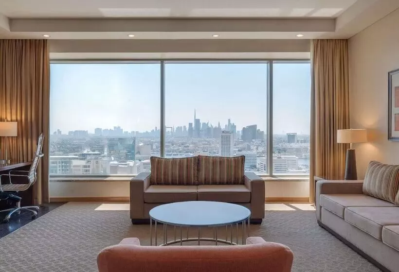 هتل Swissôtel Al Ghurair Dubai