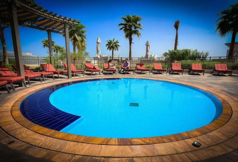 هتل Swissôtel Al Ghurair Dubai