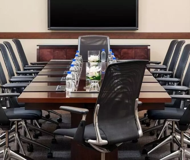 호텔 The Westin Edina Galleria