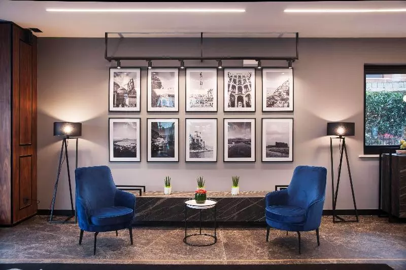 Radisson Hotel Nola Naples