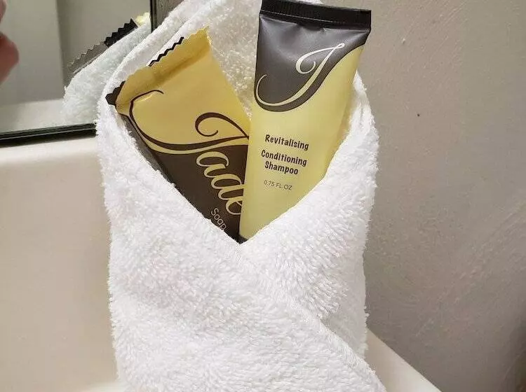 Affordable Suites Burlington