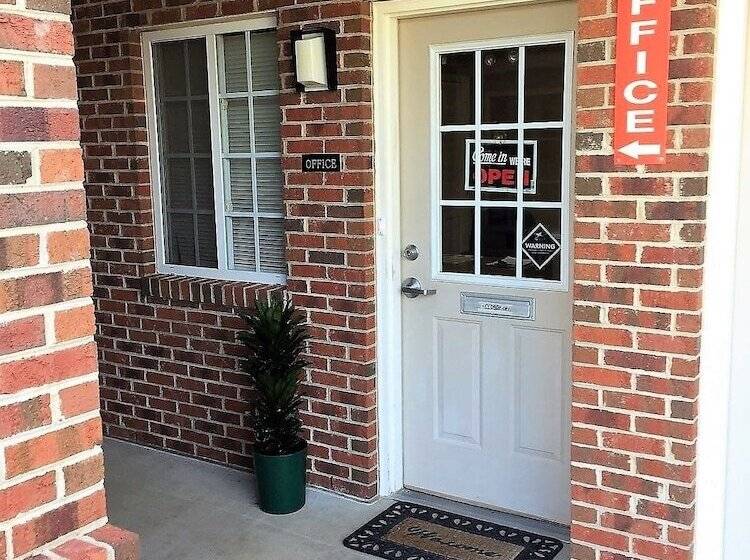 Affordable Suites Burlington