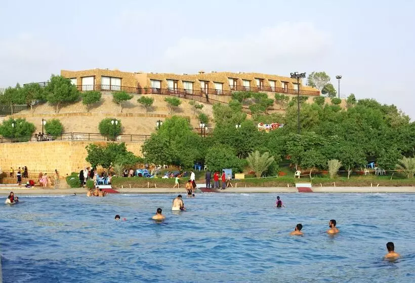 Dreamworld Resort, Hotel & Golf Course