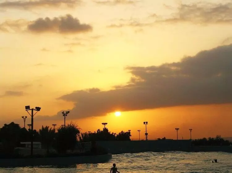 Dreamworld Resort, Hotel & Golf Course