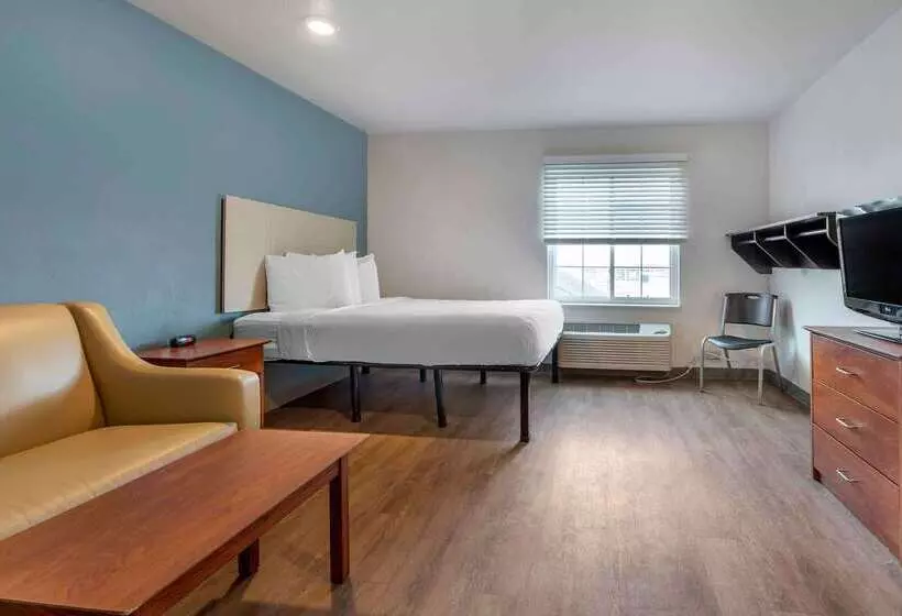 Extended Stay America Select Suites  Indianapolis  West