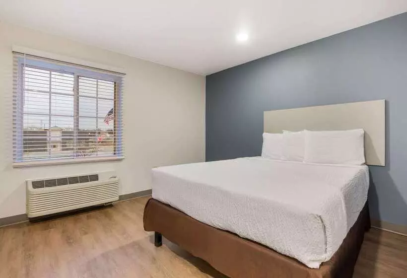 Extended Stay America Select Suites  Indianapolis  West
