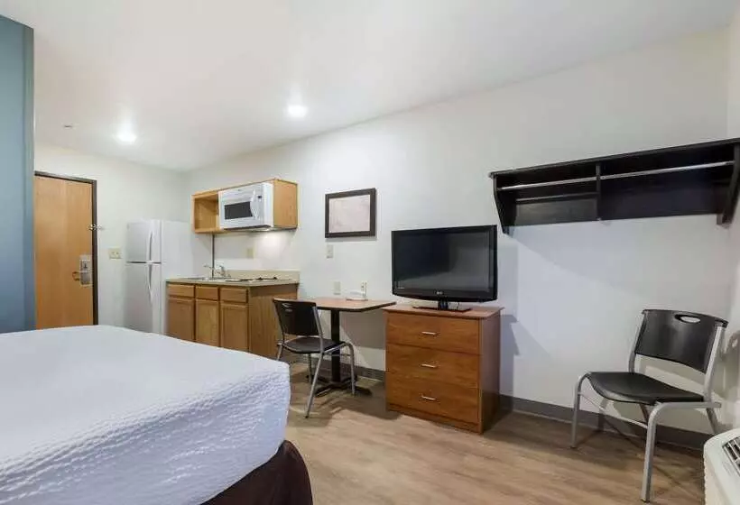 Extended Stay America Select Suites  Indianapolis  West