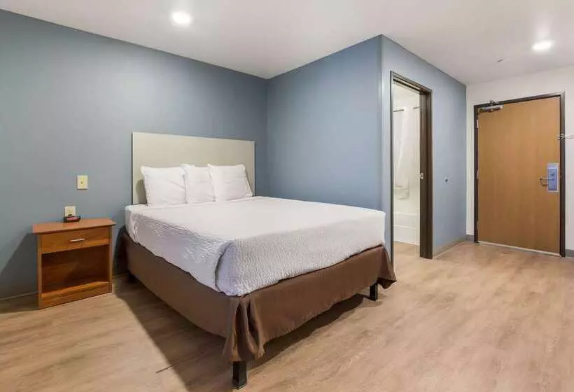 Extended Stay America Select Suites  Indianapolis  West