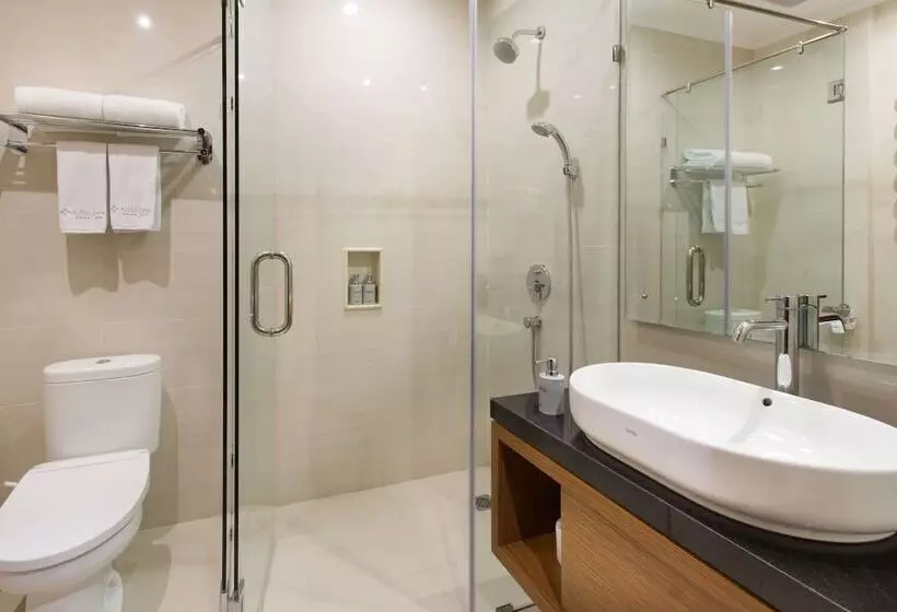 בית מלון כפרי Adhi Jaya