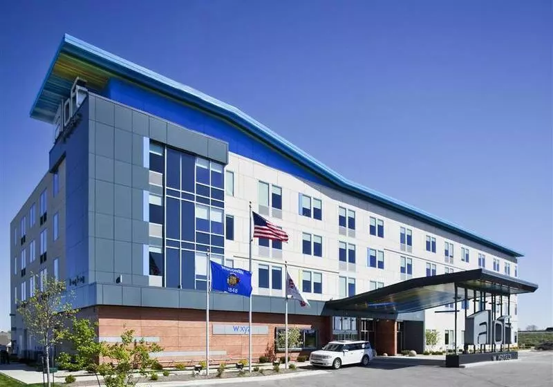 בית מלון כפרי Aloft Green Bay