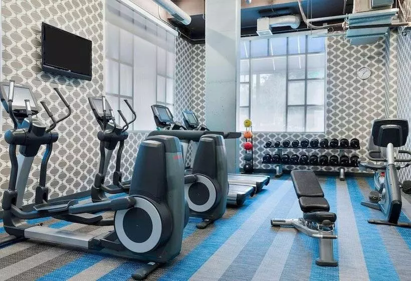 호텔 Aloft Tallahassee Downtown