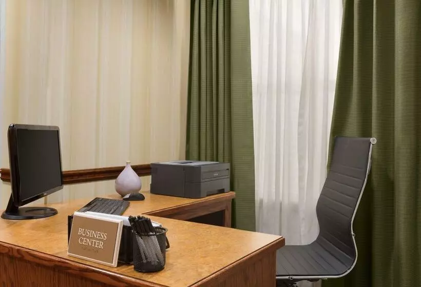 هتل Country Inn & Suites By Radisson, Macon North, Ga