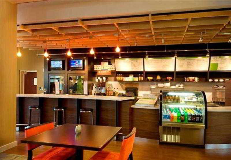 فندق Courtyard By Marriott Atlanta Buford Mall Of Georgia