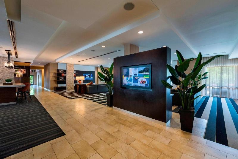 فندق Courtyard By Marriott Atlanta Buford Mall Of Georgia