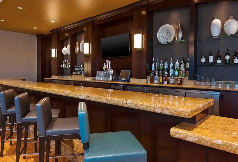 فندق Courtyard Omaha La Vista