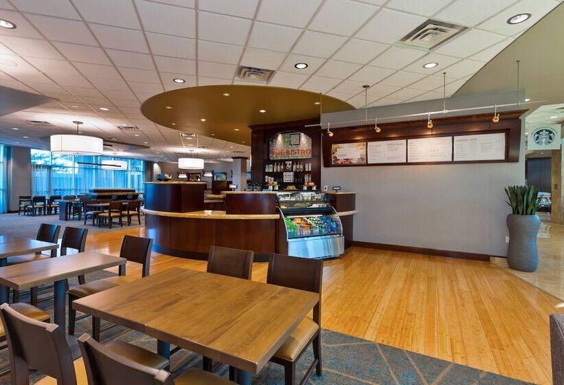 فندق Courtyard Omaha La Vista