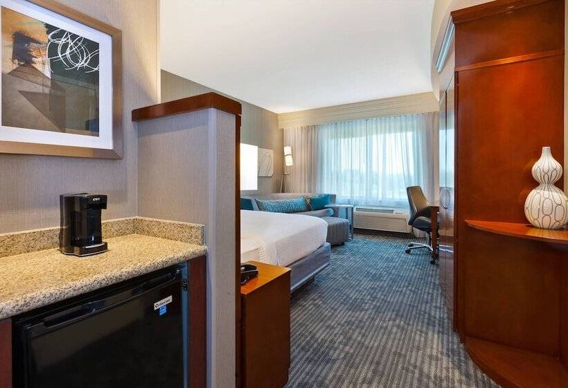 فندق Courtyard Omaha La Vista