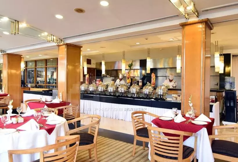 هتل Crown Plaza Islamabad