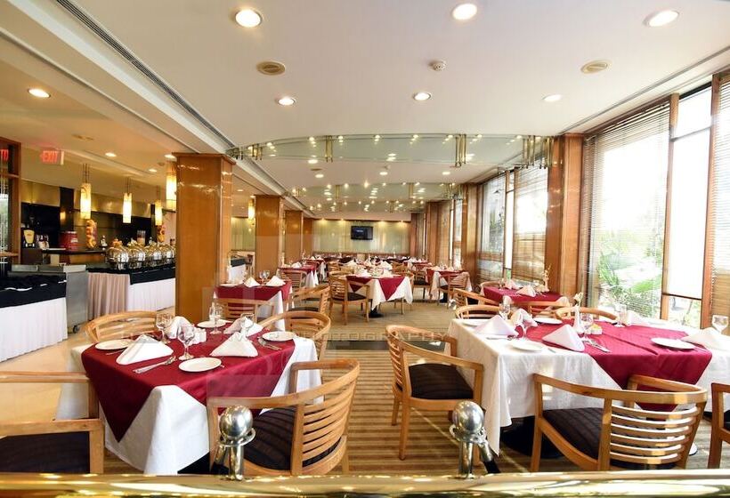 هتل Crown Plaza Islamabad