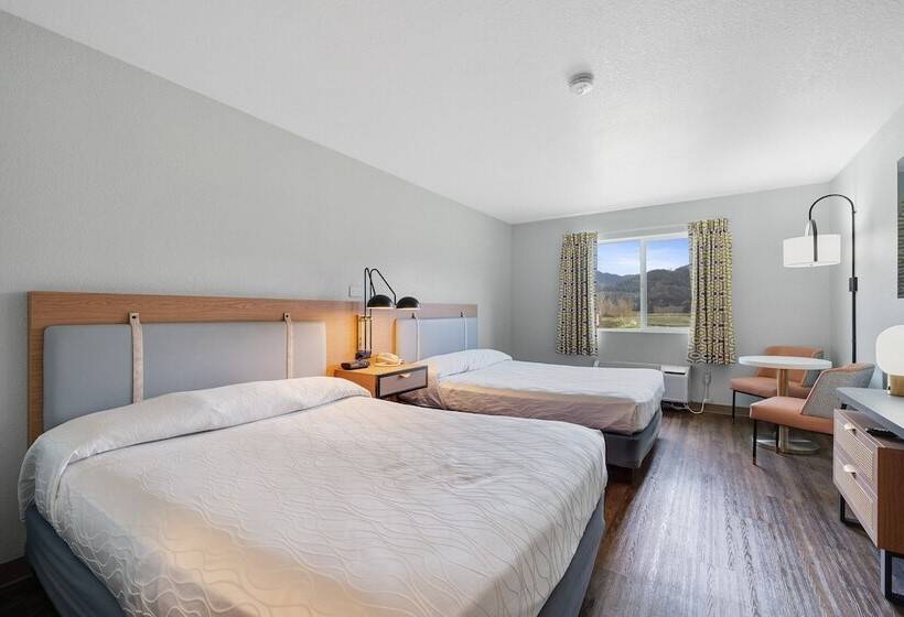 酒店 Garibaldi Inn At The Bay