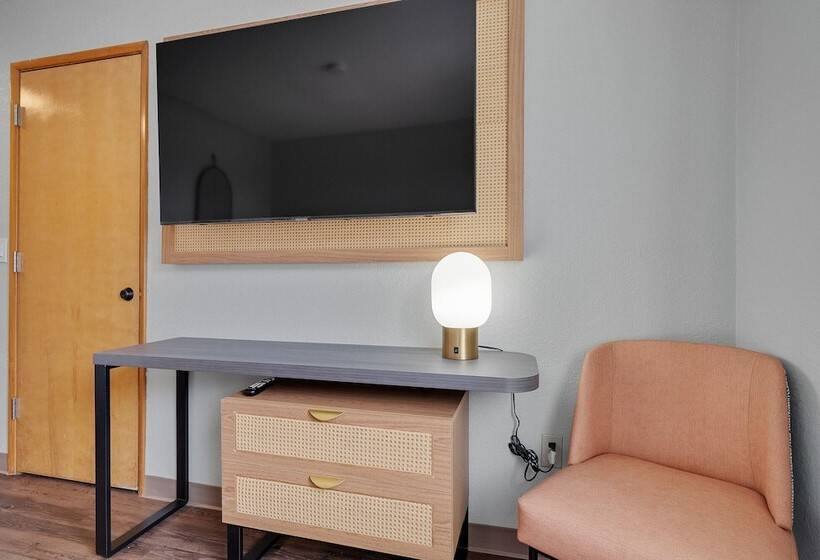 酒店 Garibaldi Inn At The Bay