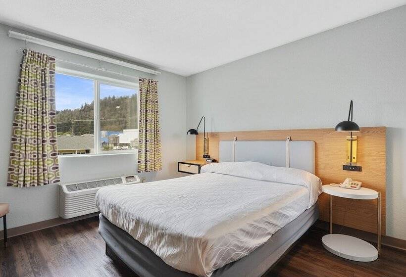 酒店 Garibaldi Inn At The Bay