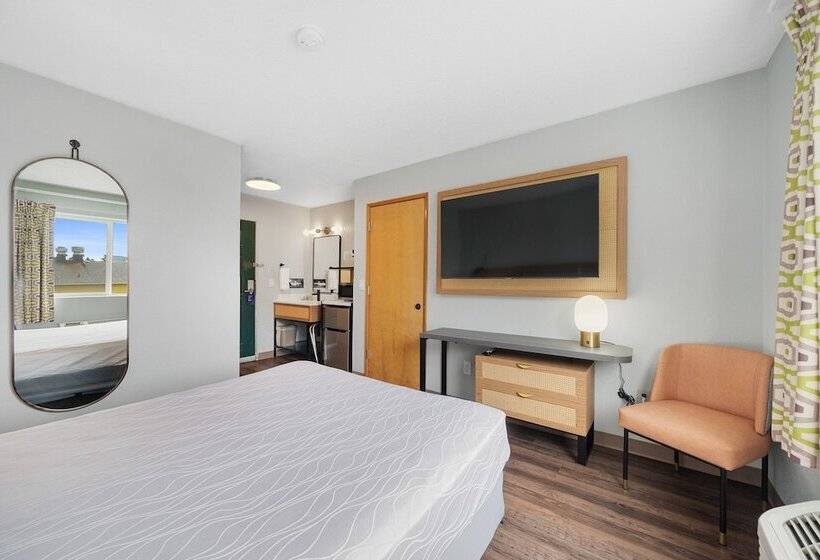 酒店 Garibaldi Inn At The Bay