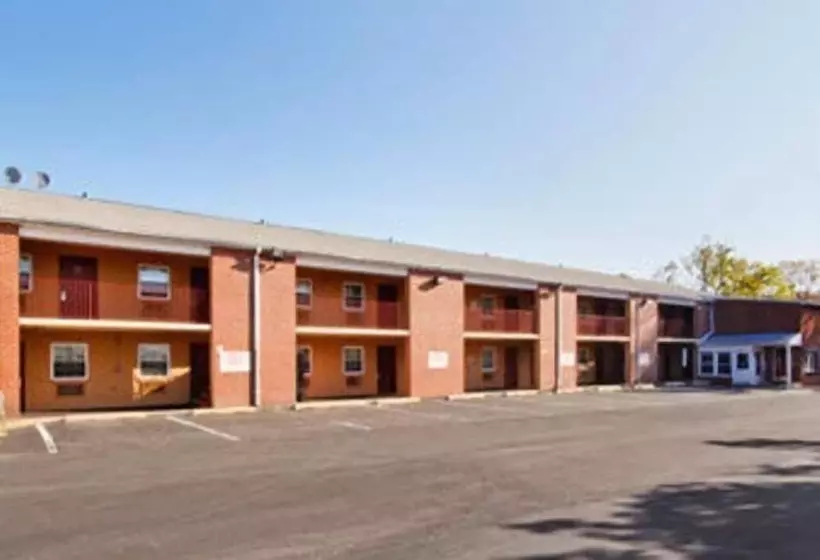 酒店 Mainstreet Inn