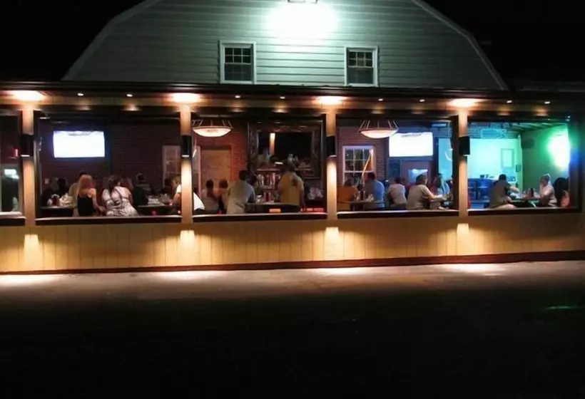 酒店 Mainstreet Inn