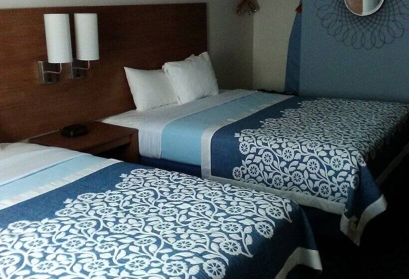 בית מלון כפרי Mainstreet Inn