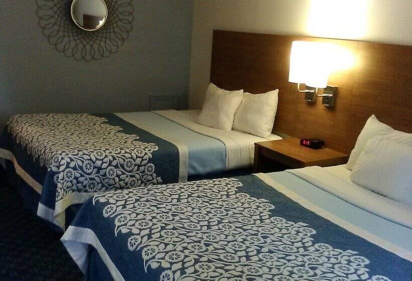 בית מלון כפרי Mainstreet Inn