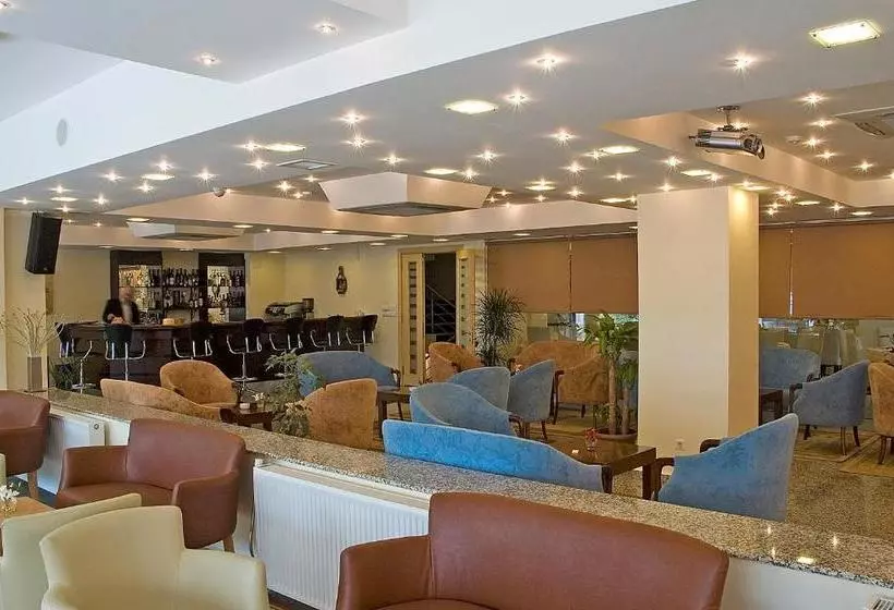 בית מלון כפרי Narin