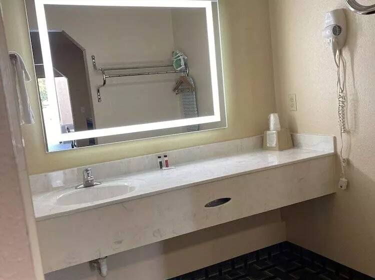 Отель New Hampshire Inn