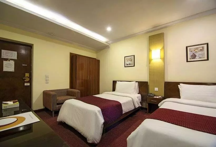 هتل One The Mall Lahore